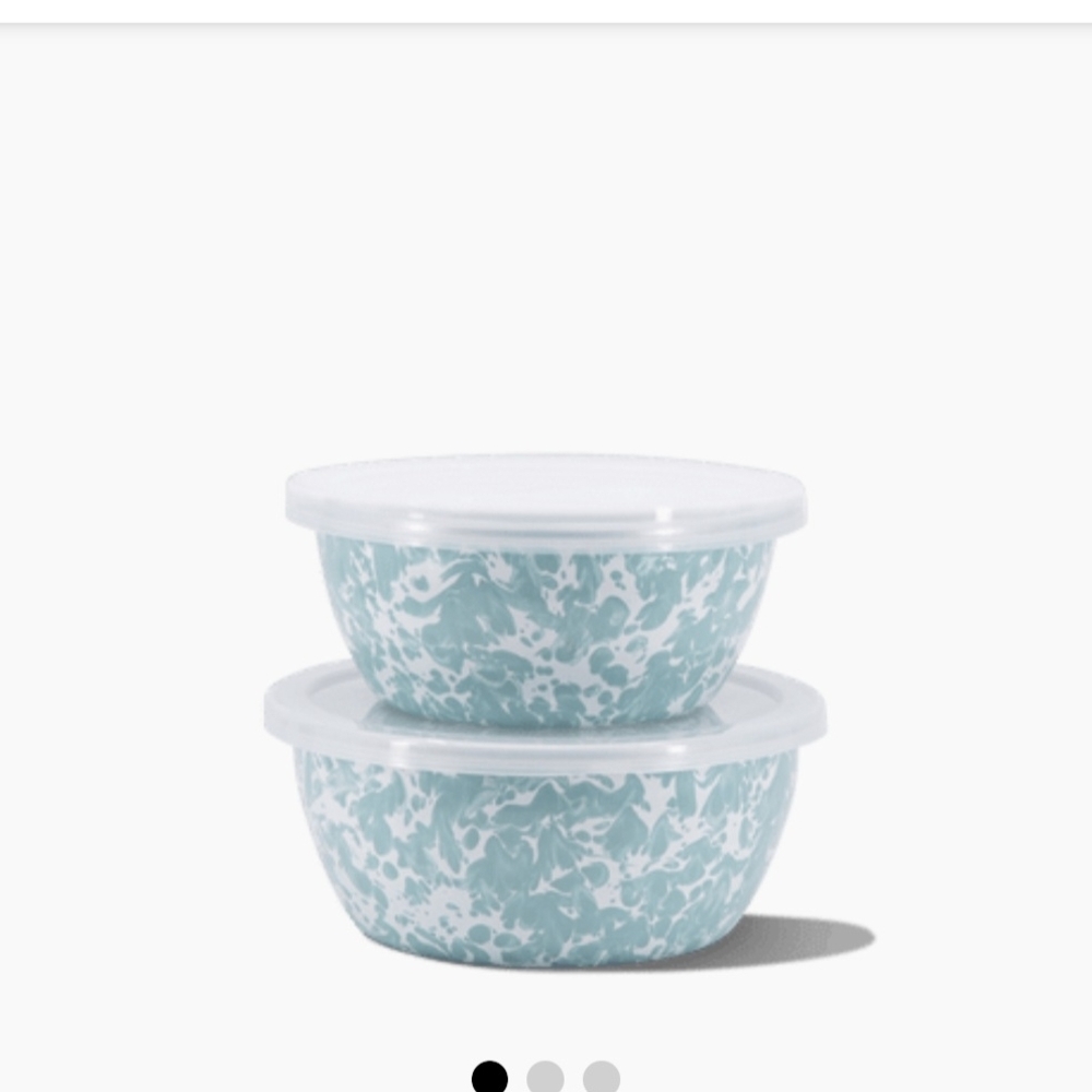 Golden Rabbit Set Of 2 Prep Bowls with Lids